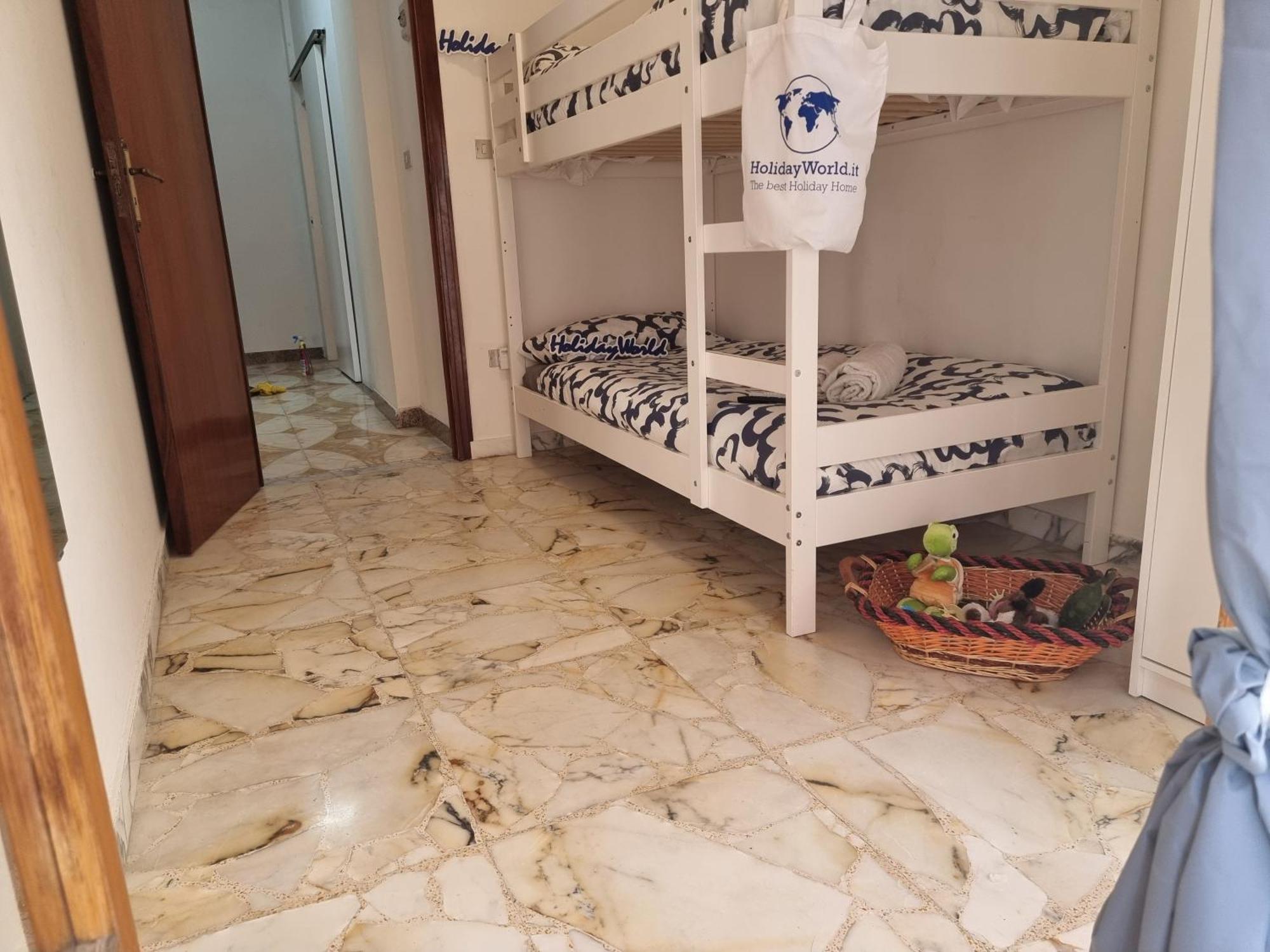 Borgo Di Taormina Apartments By Holiday World Gaggi Bagian luar foto